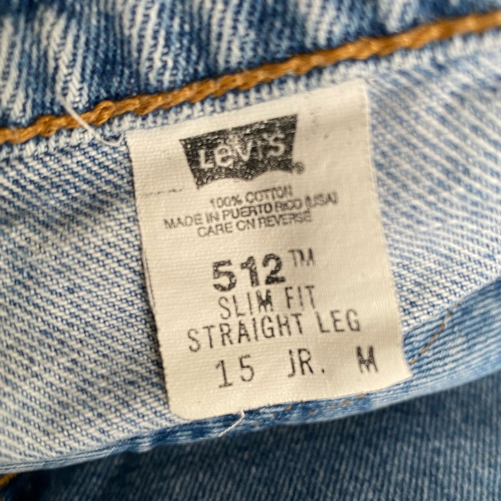 Vintage 90s Levi's Women's Light Blue Straight-Leg Jeans - Picture 4 of 7